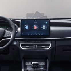 BYD Võ Văn Kiệt - BDY M6 sở hữu màn hình cảm ứng xoay (15,6 inch)