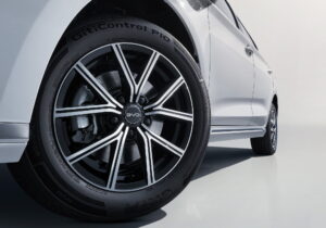 BYD Võ Văn Kiệt - BYD M6 sỡ hữu mâm hợp kim nhôm 17 inch, tăng cường tính thể thao và sang trọng