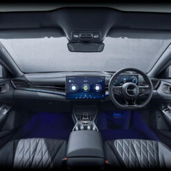 BYD Võ Văn Kiệt - Khoang cabin BYD Seal rộng rãi cho 5 chỗ, ghế thể thao công thái học chỉnh điện, sưởi ấm.