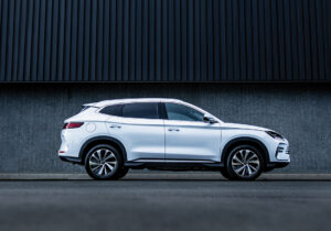 BYD Võ Văn Kiệt - Sealion 6 sở hữu ngoại thất khí động học tinh tế, mang phong cách thể thao và mạnh mẽ.